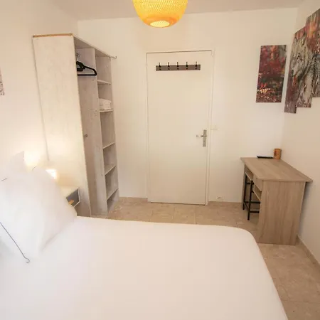 La Hearty En Colocation * Le Plessis-Robinson